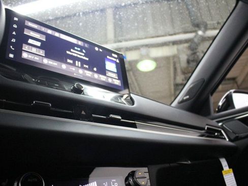 New 2026 Mitsubishi Outlander LE image 12