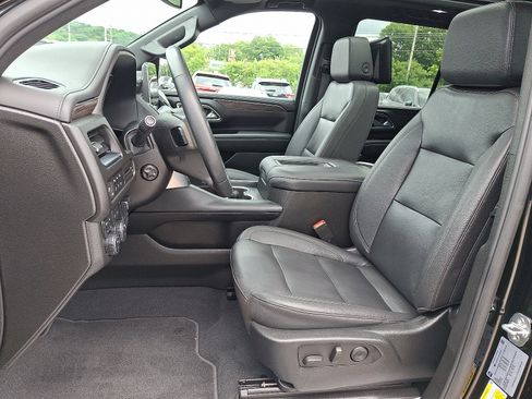 Used 2023 Chevrolet Tahoe Z71 w/ Off-Road Capability Package AWD/4WD image 16