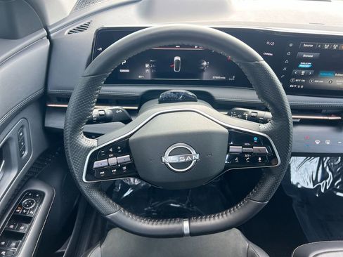 Used 2023 Nissan Ariya FWD image 13