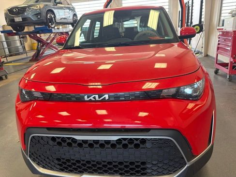 Used 2024 Kia Soul S FWD image 5