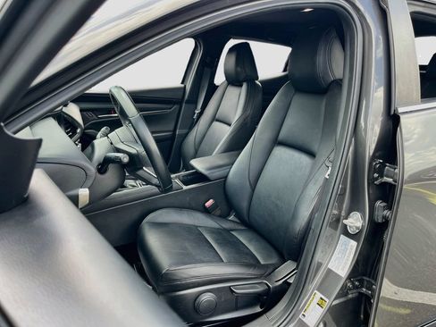 Used 2019 MAZDA MAZDA3 Hatchback FWD image 20