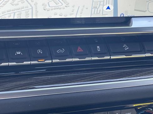 Used 2023 Chevrolet Silverado 1500 LT image 20