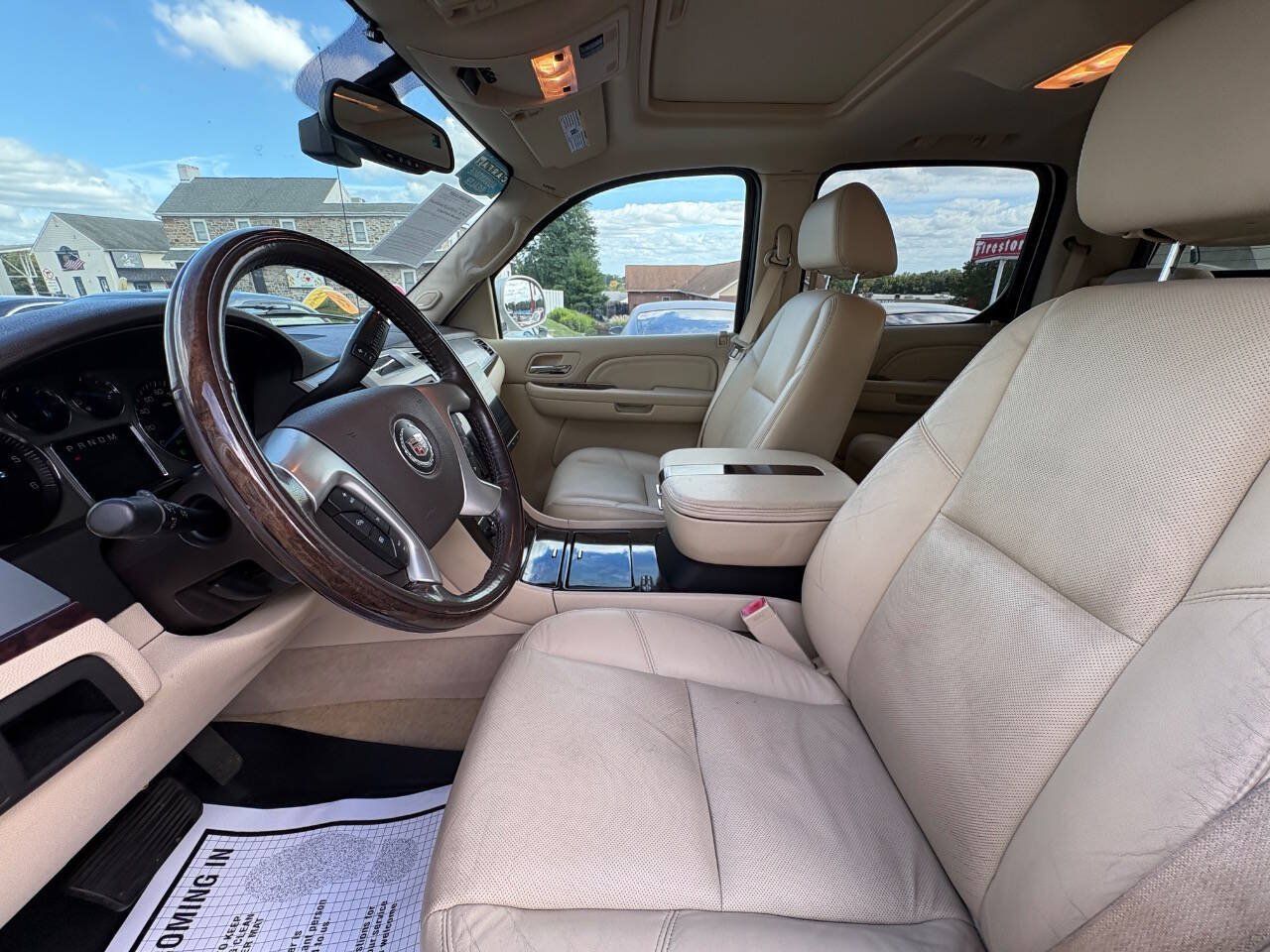 Used 2007 Cadillac Escalade EXT w/ Information Package AWD/4WD image 10
