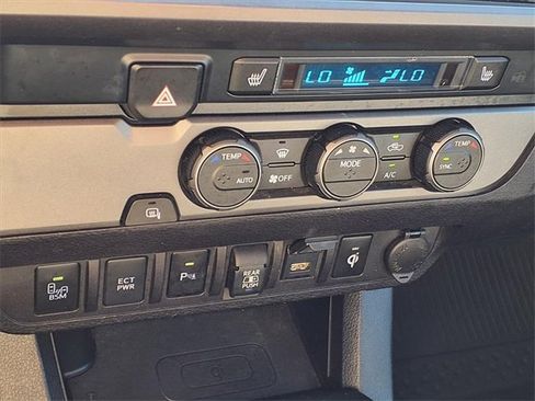 Used 2021 Toyota Tacoma TRD Sport image 18