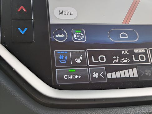 Certified 2025 Subaru Ascent Bronze Edition AWD/4WD image 27