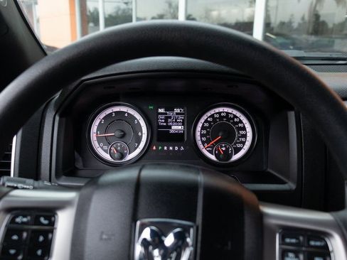 Used 2022 RAM 1500 Classic Warlock w/ Technology Package I AWD/4WD image 28