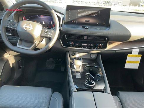 New 2026 Nissan Rogue Platinum AWD/4WD image 23