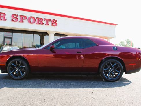 Used 2019 Dodge Challenger SXT w/ Blacktop Package RWD image 6