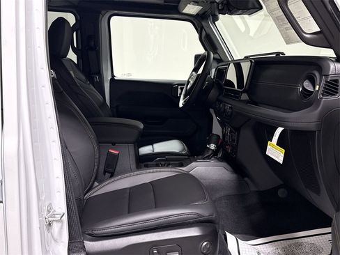 New 2025 Jeep Wrangler Unlimited Rubicon 392 image 20