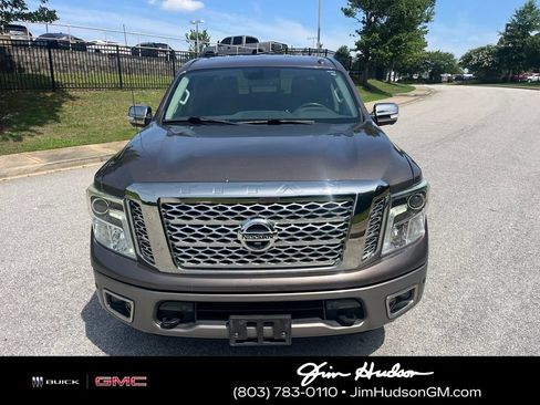 Used 2017 Nissan Titan Platinum Reserve RWD image 5