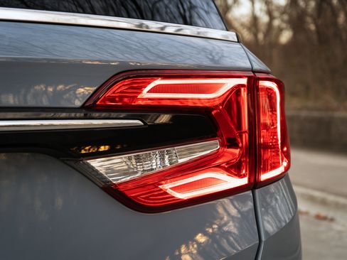 Used 2023 Honda Odyssey Touring image 13