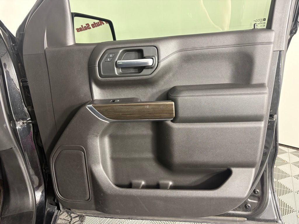Used 2019 Chevrolet Silverado 1500 RST w/ All-Star Edition AWD/4WD image 35