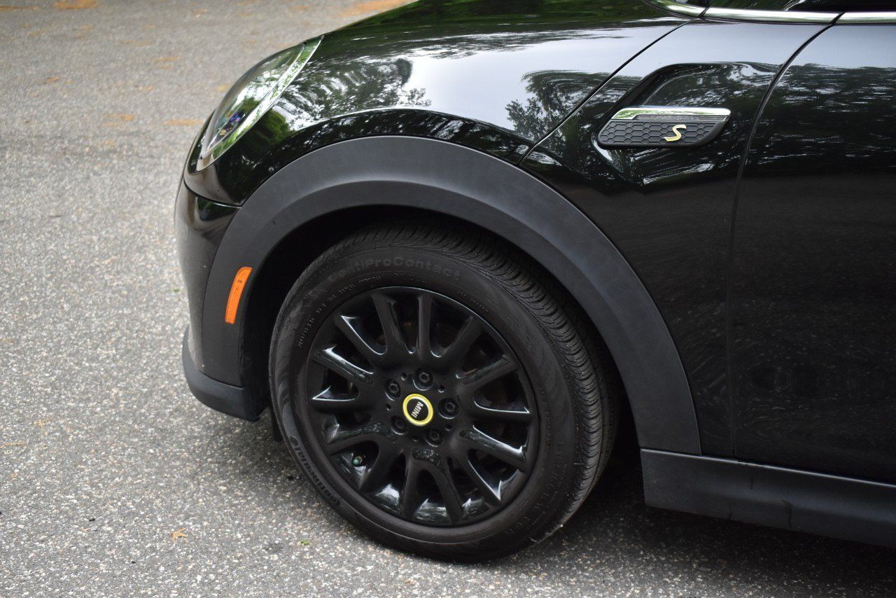 Used 2024 MINI Cooper SE FWD image 35