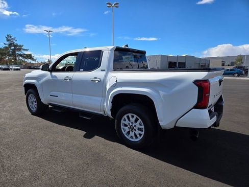 Certified 2025 Toyota Tacoma SR5 image 6