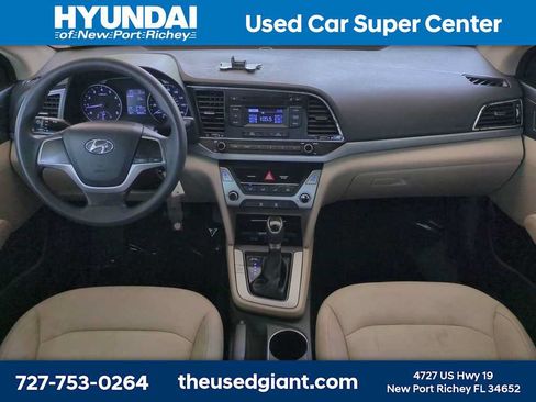 Used 2017 Hyundai Elantra SE FWD image 14