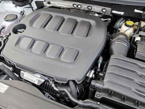 New 2026 Volkswagen Tiguan SE R-Line FWD image 9