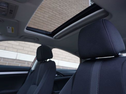 Used 2019 Honda Civic EX image 18