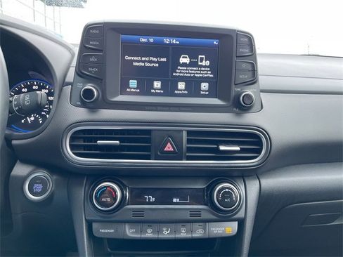 Used 2021 Hyundai Kona Limited image 13