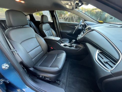 Used 2024 Chevrolet Malibu LT image 36