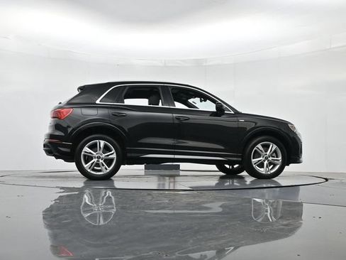 Used 2023 Audi Q3 2.0T Premium Plus AWD/4WD image 35