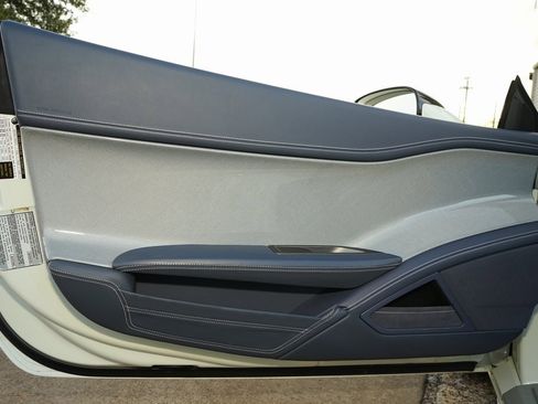 Used 2015 Ferrari 458 Spider image 21