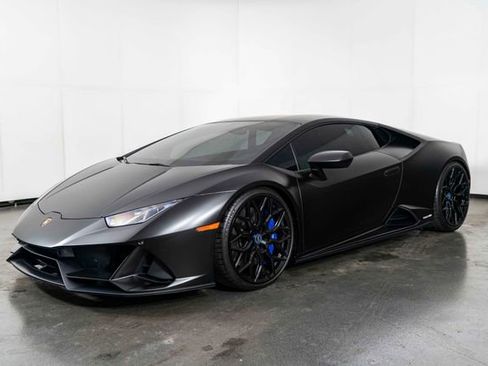 Used 2020 Lamborghini Huracan EVO image 4
