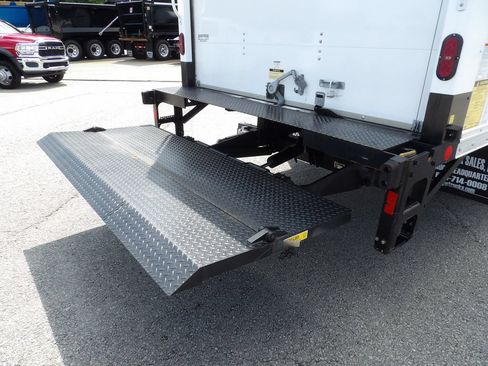 Used 2023 Ford E-450 and Econoline 450 Super Duty w/ Power Windows & Locks Group RWD image 38