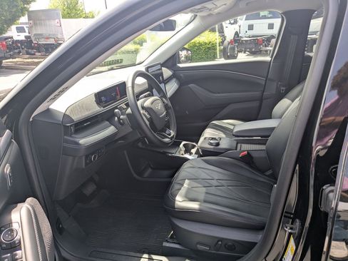 Used 2024 Ford Mustang Mach-E Select w/ Comfort Package Lite AWD/4WD image 30