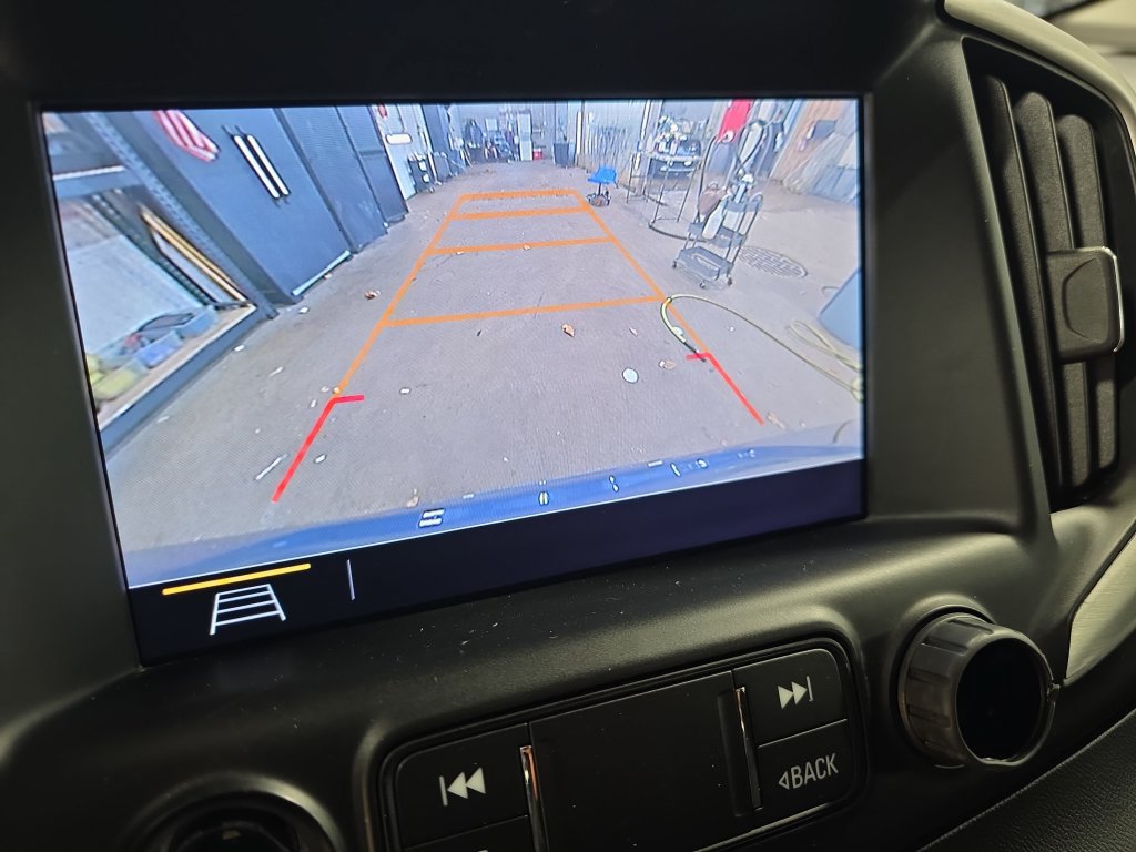 Used 2020 GMC Terrain SLE w/ Driver Convenience Package AWD/4WD image 25