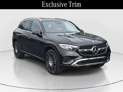 Certified 2026 Mercedes-Benz GLC 300 image 3