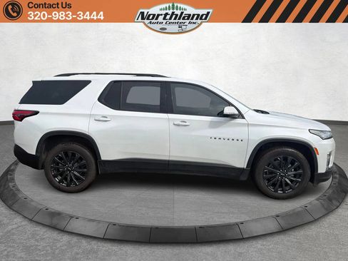 Used 2023 Chevrolet Traverse RS image 4