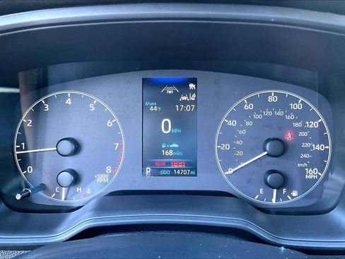 Used 2025 Toyota Corolla LE image 23