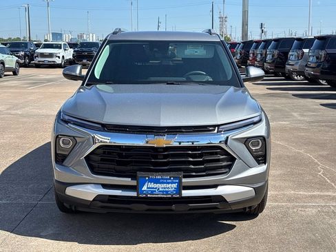New 2026 Chevrolet TrailBlazer LT FWD image 2
