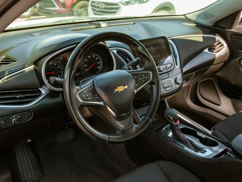 Used 2024 Chevrolet Malibu RS FWD image 10