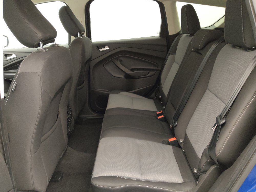 Used 2019 Ford Escape SE FWD image 18