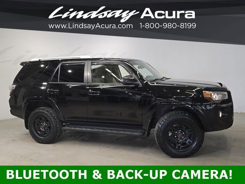 Used 2014 Toyota 4Runner SR5 image 3