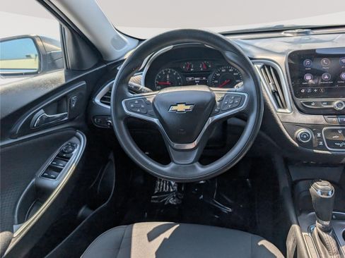 Used 2020 Chevrolet Malibu LS FWD image 16