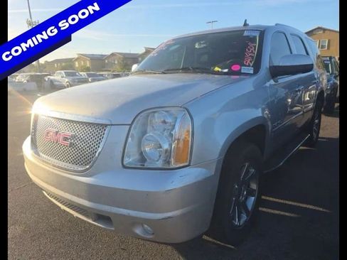 Used 2014 GMC Yukon Denali AWD/4WD image 1