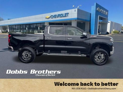 Used 2020 Chevrolet Silverado 1500 LTZ w/ LTZ Premium Package AWD/4WD image 9