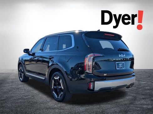 Certified 2024 Kia Telluride EX w/ EX Captain's Chair Package image 8