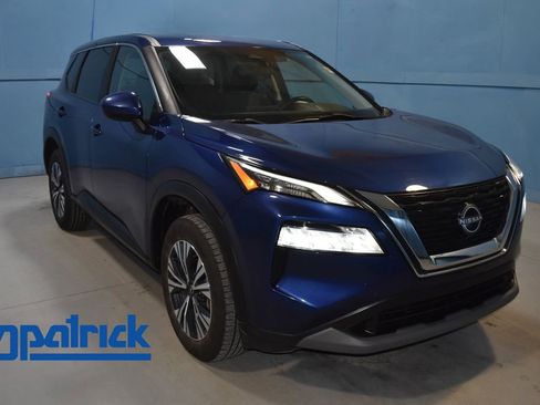 Certified 2023 Nissan Rogue SV image 1