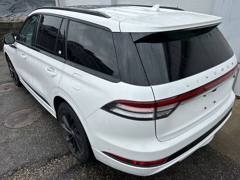Used 2022 Lincoln Aviator Reserve w/ Equipment Group 201A AWD/4WD image 4