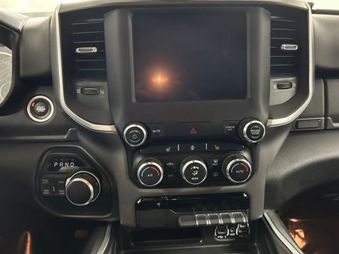 Used 2022 RAM 1500 Big Horn AWD/4WD image 18