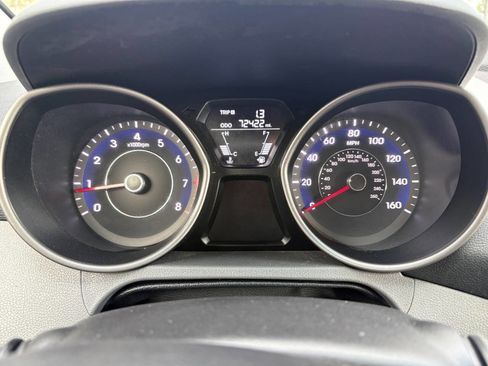 Used 2013 Hyundai Elantra GLS image 17