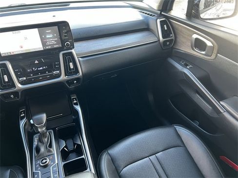Used 2022 Kia Sorento S w/ Panoramic Sunroof Package image 34