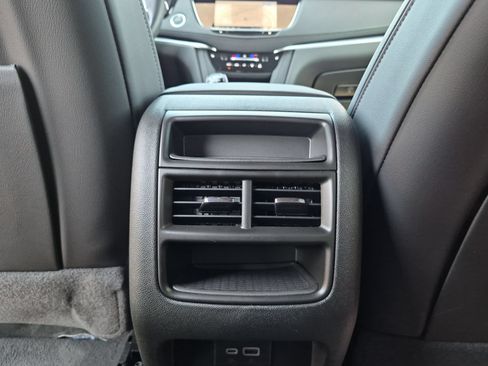 Certified 2024 Cadillac XT5 Premium Luxury w/ LPO, Floor Liner Package AWD/4WD image 21
