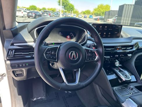 Used 2023 Acura MDX FWD w/ Technology Package image 17