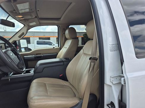 Used 2016 Ford F350 Lariat w/ Lariat Ultimate Package AWD/4WD image 2