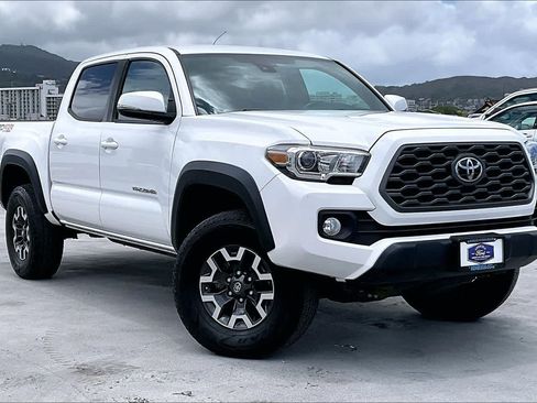 Used 2020 Toyota Tacoma TRD Off-Road w/ Technology Package AWD/4WD image 21