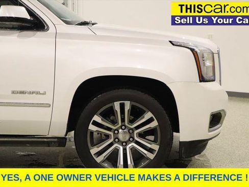 Used 2023 GMC Yukon Denali Ultimate AWD/4WD image 11